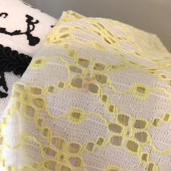 Vintage Yellow Ruffle Sleeve Dress - Picture 6 of 6